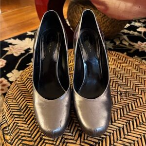 Donna Karan Vintage Elegant Metallic Pumps